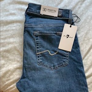 New Woman’s 7 for all mankind jeans